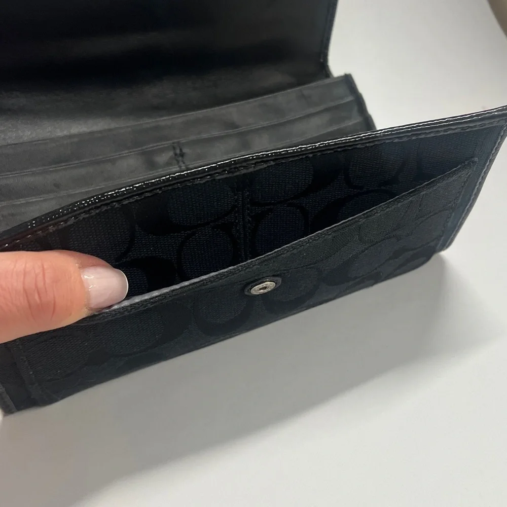 Coach SoHo Signature Jacquard Canvas and Leather Pleated Envelope Clutch Wallet - Picture 6 of 12